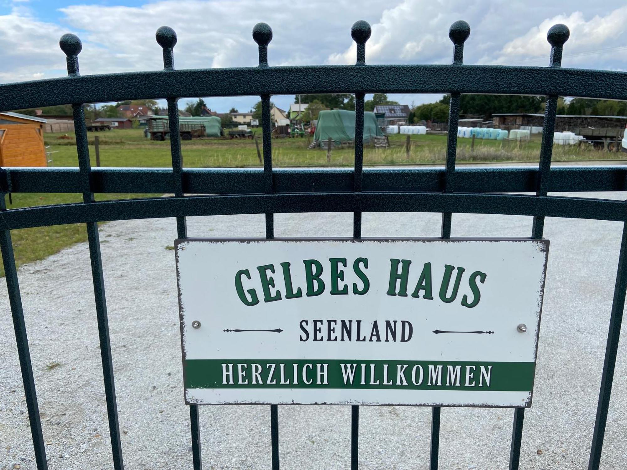 Gelbes Haus Seenland Ferienwohnungen Xl Elsterheide Екстер'єр фото